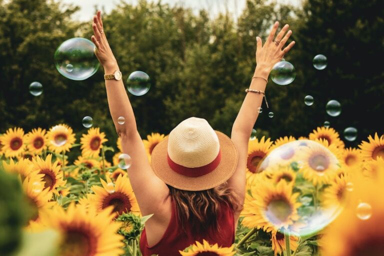 Cómo aumentar tu felicidad y sentirte genial – Revisión de belleza vegana | Belleza, moda, comida y estilo de vida veganos y libres de crueldad: Revisión de belleza vegana