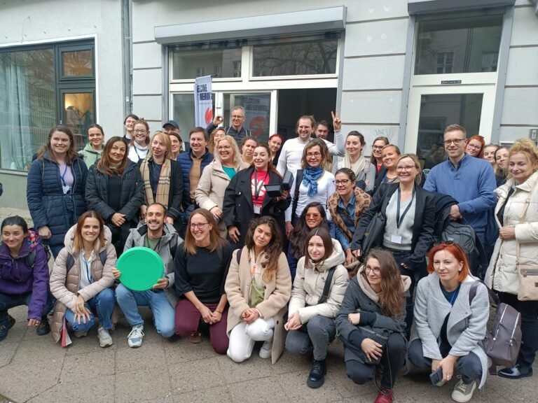 Cultivar pioneros en prevención: conocimientos de la formación sobre estrategias de prevención y reutilización de plásticos en Berlín