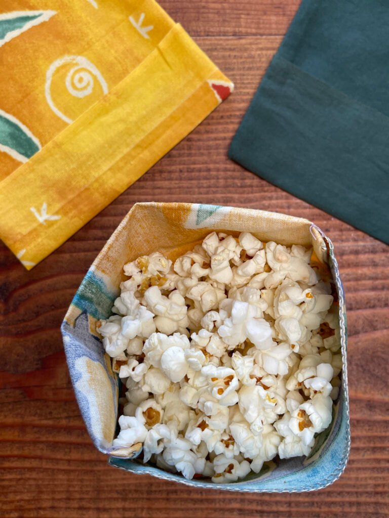 Bolsas de snacks reutilizables sin plástico hechas con restos de tela