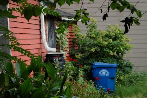 Estrategias de gestión de residuos después de proyectos exteriores residenciales.