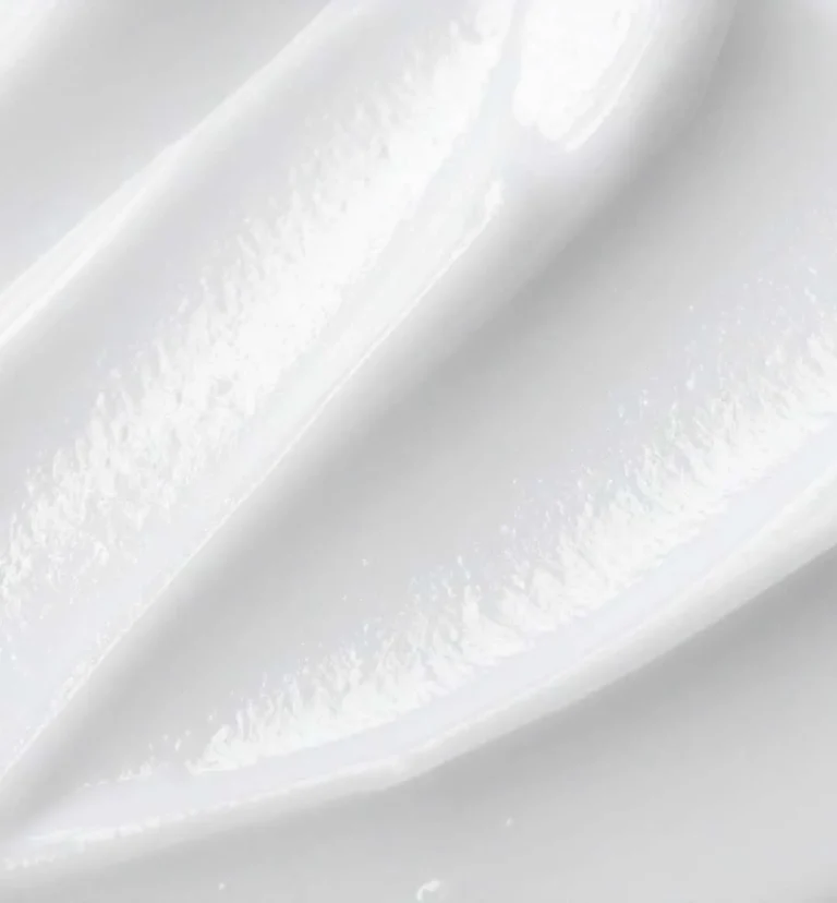 Cómo 100% PURE equilibra, repara y proporciona luminosidad diaria